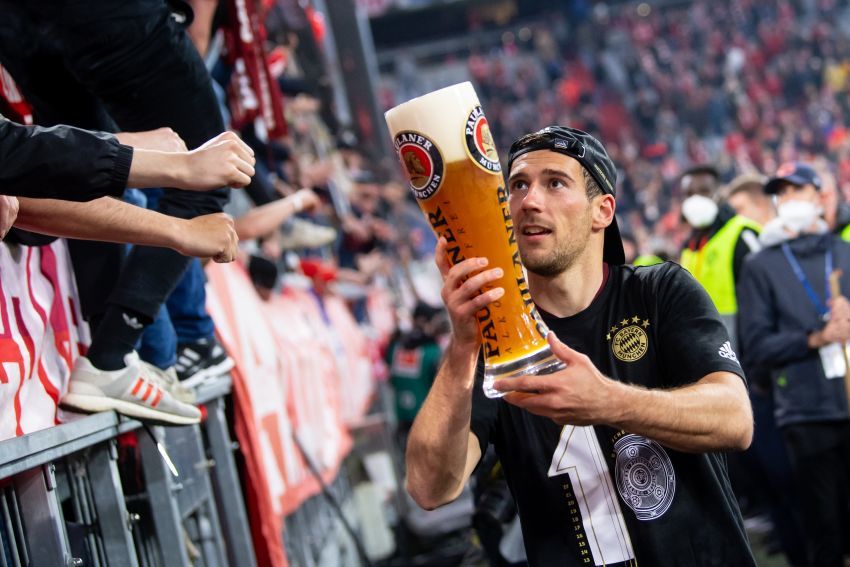 Teures Duo? - Die Bier- Und Bratwurstpreise Der Saison 2022/23